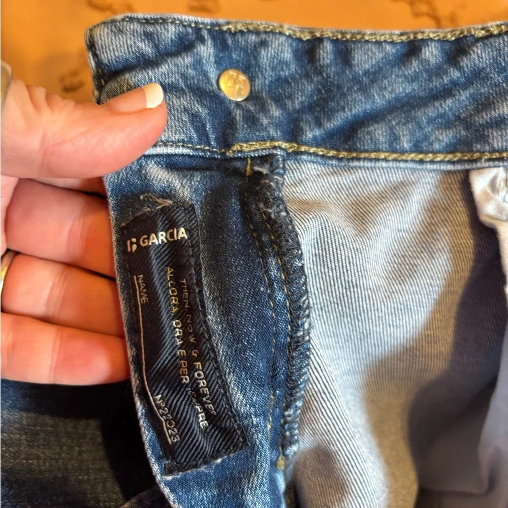 Garcia Women's Blue Cropped Jeans - Picture 7 of 12